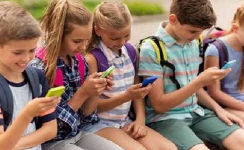 Digitale Entgiftung im Klassenzimmer: Der Plan für konzentriertere und glücklichere Schüler