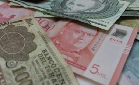 Anpassung des Mindestlohns: Arbeitnehmer beharren auf 20 % und Unternehmer warten auf Bericht der Zentralbank