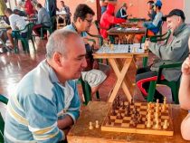 Schach- und Dameturniere im Rahmen sozialer Eingliederung