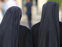 Scheinreligiöse zu 10 und 11 Jahren Haft verurteilt, nachdem sie eine Jugendliche zu Zwangsarbeit gezwungen hatten