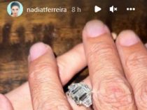 Nadia Ferreira zeigt ihren Verlobungsring
