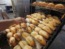 Neue Preissteigerung: Brotpreise steigen ab heute um 10 und 15 Prozent