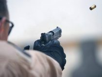 Frau erschießt Räuber bei Überfall