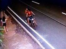 Zwei Frauen auf Raubzug