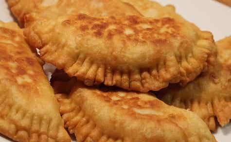 Die Fett-Brot-Sensation als Streetfood-Kult: Warum man in Paraguay Empanadas nur im Brötchen liebt