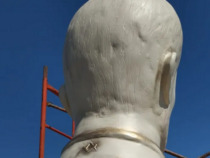 Angeblich freimaurerische Symbole: Statue erregt Aufsehen