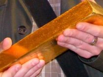 Mit einer Eintrittskarte einen Goldbarren gewinnen