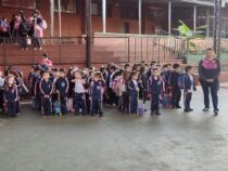 Nach den Ferien kehren die Schüler mit Begeisterung in die Klassenzimmer zurück
