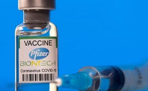 Gerichtsurteil stellt Zusammenhang zwischen Pfizer‑Corona‑Impfstoff und seltenem neurologischen Schaden fest