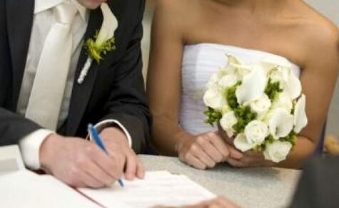 Wichtiger Ratschlag: Standesamt-Chef Ayala rät zur Zivilehe, um langwierige Klagen zu vermeiden