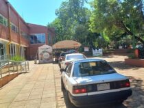 Drive-in-Schalter der Kommune revolutioniert die Steuerzahlung