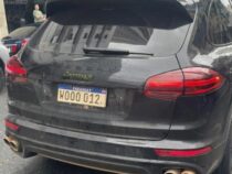 Porsche mit paraguayischem Kennzeichen versuchte vor der Polizei in Camboriú zu fliehen