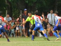 Schiedsrichter während einer Fußballpartie tätlich angegriffen