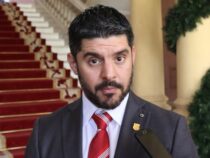 Nenecho verzögert die Auszahlung der Gehälter und eröffnet eine neue Front mit den Gemeinden