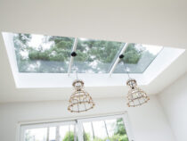 Aus Alt mach licht und luftig: Darum eignen sich Flachdachfenster ideal für Altbauten