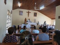 Besser als jede Medizin? Wie der Gang zur Kirche wie ein natürliches Schmerzmittel wirkt