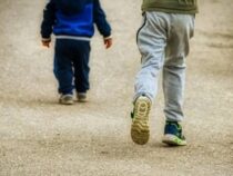 Bedauerliche Zahlen von verschwundenen Jungen, Mädchen und Jugendlichen