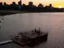 Río Paraguay: Schwimmende Bar „Los Lopez“ eröffnet im Januar