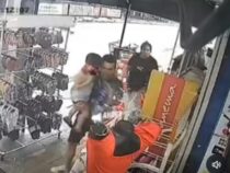 An Dreistigkeit kaum zu überbieten: Mit dem Kind auf dem Arm auf Raubzug