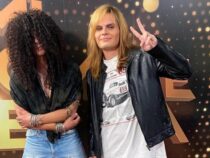 Das Double von Axl Rose schafft es ins Halbfinale