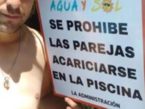 Freibad untersagt es, Paaren sich im Wasser zu liebkosen