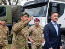 Argentinien stationiert Soldaten an der Grenze, die Zivilisten festnehmen können