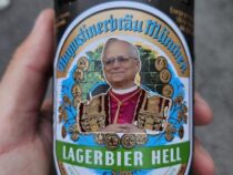 Die Augustiner-Biertrinker sind aus dem Häuschen
