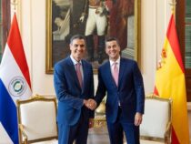 Sánchez und Peña unterzeichnen bei einem kalten Gipfeltreffen ein Migrationsabkommen