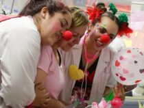 Ein Hauch von Patch Adams: Paya Sonrisa bringt Freude ins Krankenhaus