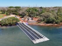 Itaipú schließt Installation von Solarmodulen für schwimmendes Kraftwerk ab