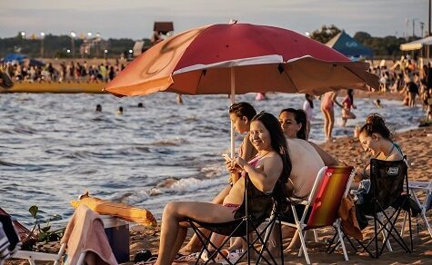 Cashless am Strand: Warum du an der Playa San José kein Bargeld mehr brauchst