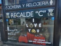 Staatsanwaltschaft ordnet Festnahme von 12 Ausländern wegen gewaltsamen Überfalls auf Juweliergeschäft an