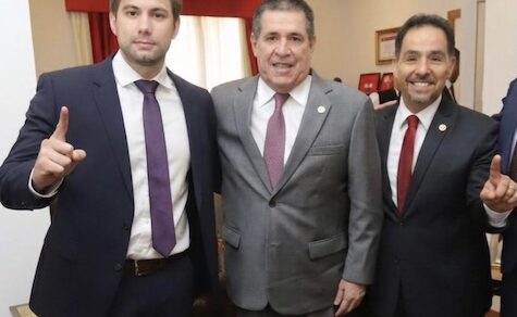 Neues Buch über Horacio Cartes veröffentlicht, in dem seine politische Laufbahn gewürdigt wird