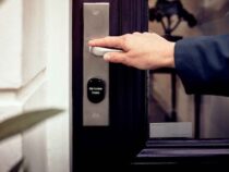 Endlich wartungsfrei: Wie batterielose Schließanlagen Betriebskosten senken und Nachhaltigkeit steigern