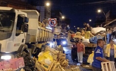 Das Geschäft brummt, der Müll stapelt sich