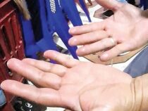 Das Wunder von J. Augusto Saldivar: Wenn der Glaube wie Öl durch die Hände fließt