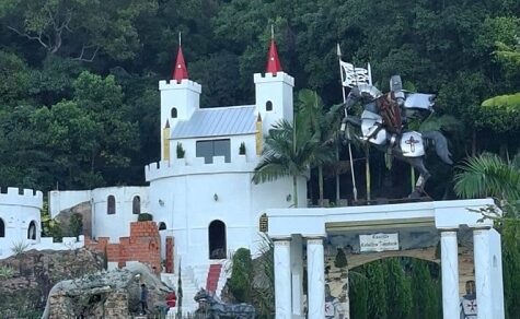 Ritterlichkeit in verschiedenen Bereichen: Das geheimnisvolle Templerschloss von Tobatí