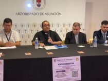 Handylicht im OP und Hunger auf der Straße: Die Kirche bläst zum Sturm gegen das soziale Elend