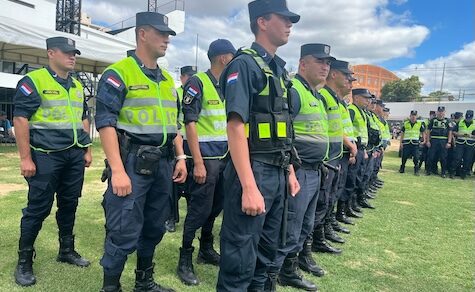 Renten-Revolte in Asunción: Warum Polizisten schon mit 45 die Füße hochlegen wollen