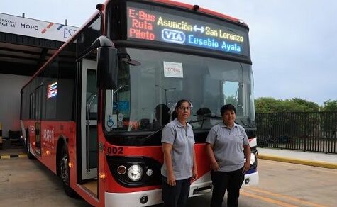 Frauen am Steuer: Idalina Peralta bricht Rollenbilder im öffentlichen Nahverkehr