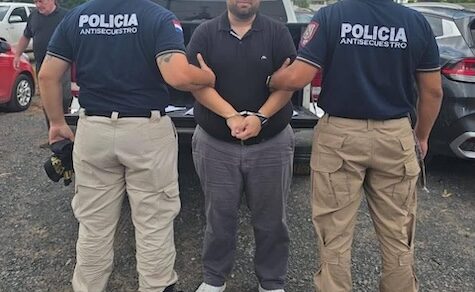 Gerichtsmediziner der Staatsanwaltschaft wegen Erpressung und Bestechung festgenommen