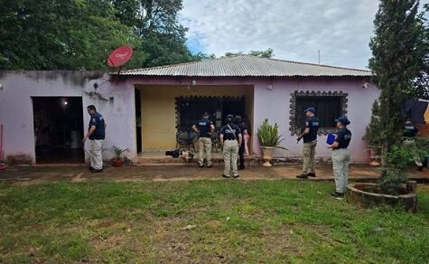 Polizei-Sondereinsatz nach schwerem Raub an Deutschem – Dieb auf der Flucht