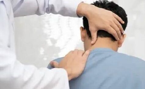 Halswirbelsäule im Visier: Experten raten von “Knack-Services“ durch Laien ab