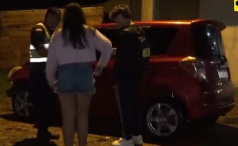 Schock für den Vater: Tochter klaut Auto während er schläft – Totalschaden