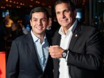 Nur 26 Stück weltweit! Schweizer Luxus-Uhrmacher feiert Paraguays WM-Teilnahme mit Mega-Edelstahl-Uhr