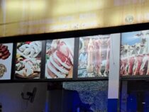 Erst Scheibe zertrümmert, dann den Grill gefüllt: Diebe klauen Festtags-Fleisch