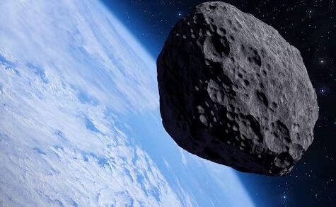 Kosmischer Riese im Anflug: Fast 2 Kilometer großer Asteroid rast am Samstag an uns vorbei!
