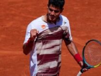 Tennis-Erfolg in Deutschland: Dani Vallejo zieht ins Achtelfinale ein
