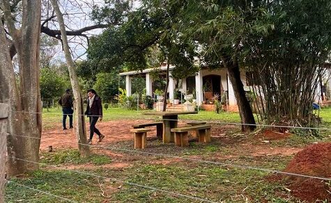 Schwerer Raub in Villarrica: Deutsche (60) in ihrem Haus überfallen und ausgeraubt