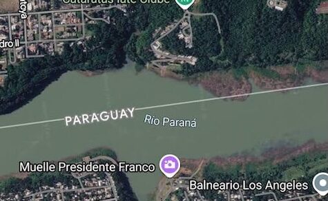 Einnwohner von Foz de Iguazú beschweren sich beim paraguayischen Konsulat über Lärmbelästigung am Ufer des Paraná